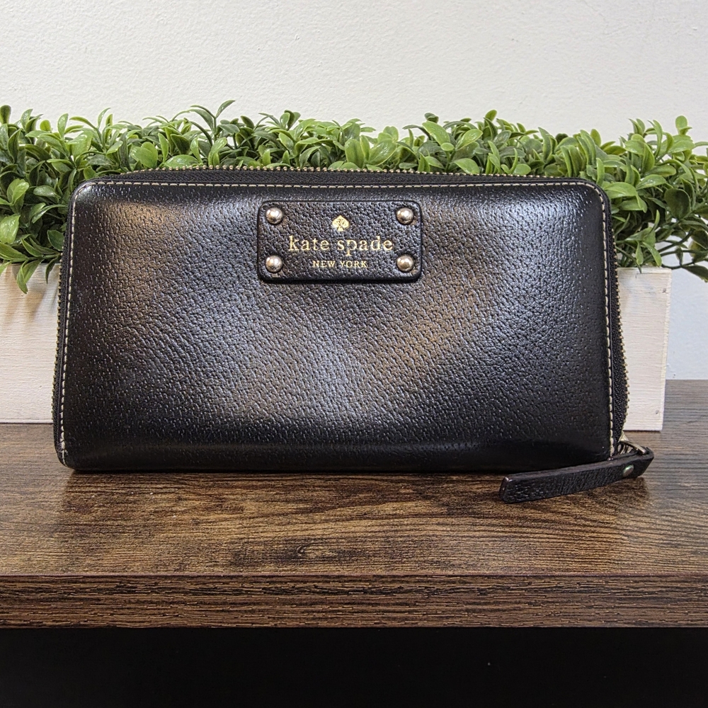 kate spade New York Black Zip Around Wallet - Picture 1 of 9